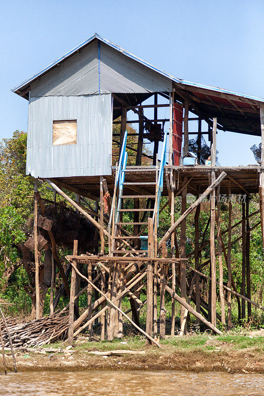 Kampong Phluk漂浮村庄的棚屋